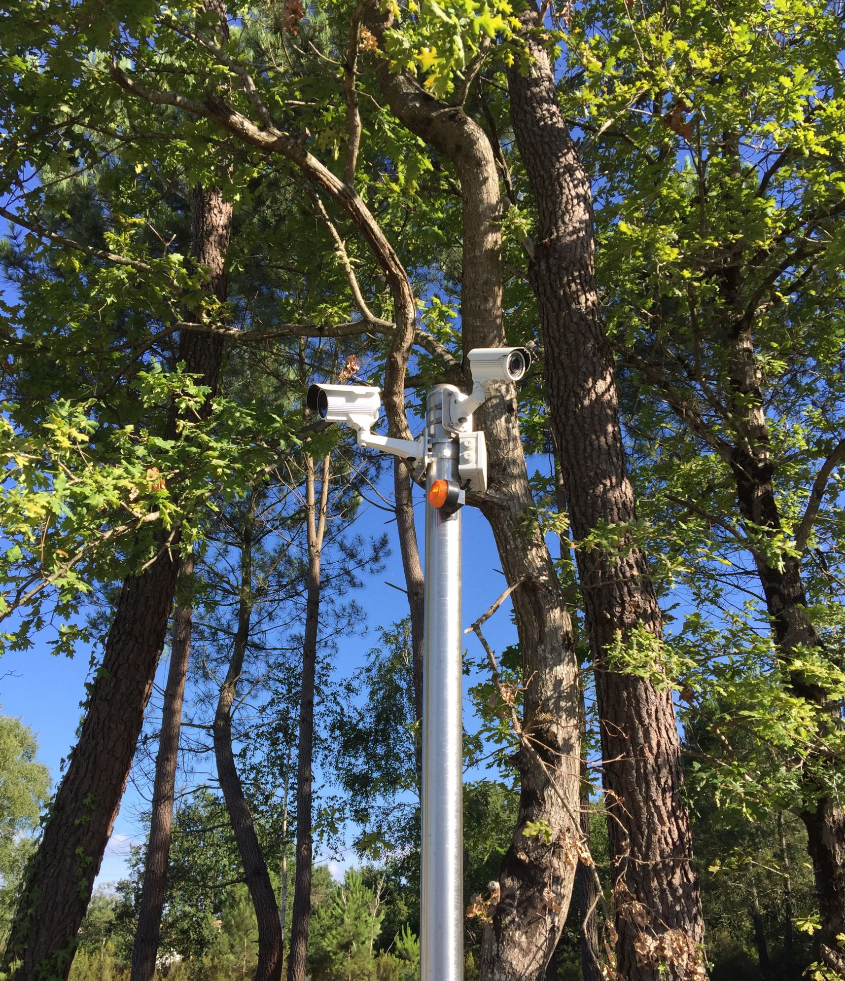 Vidéosurveillance 24h/24 pour box de stockage sécurisé Hontas Box